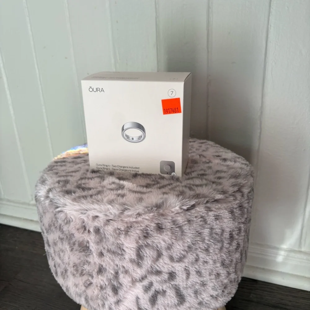 Oura brand new